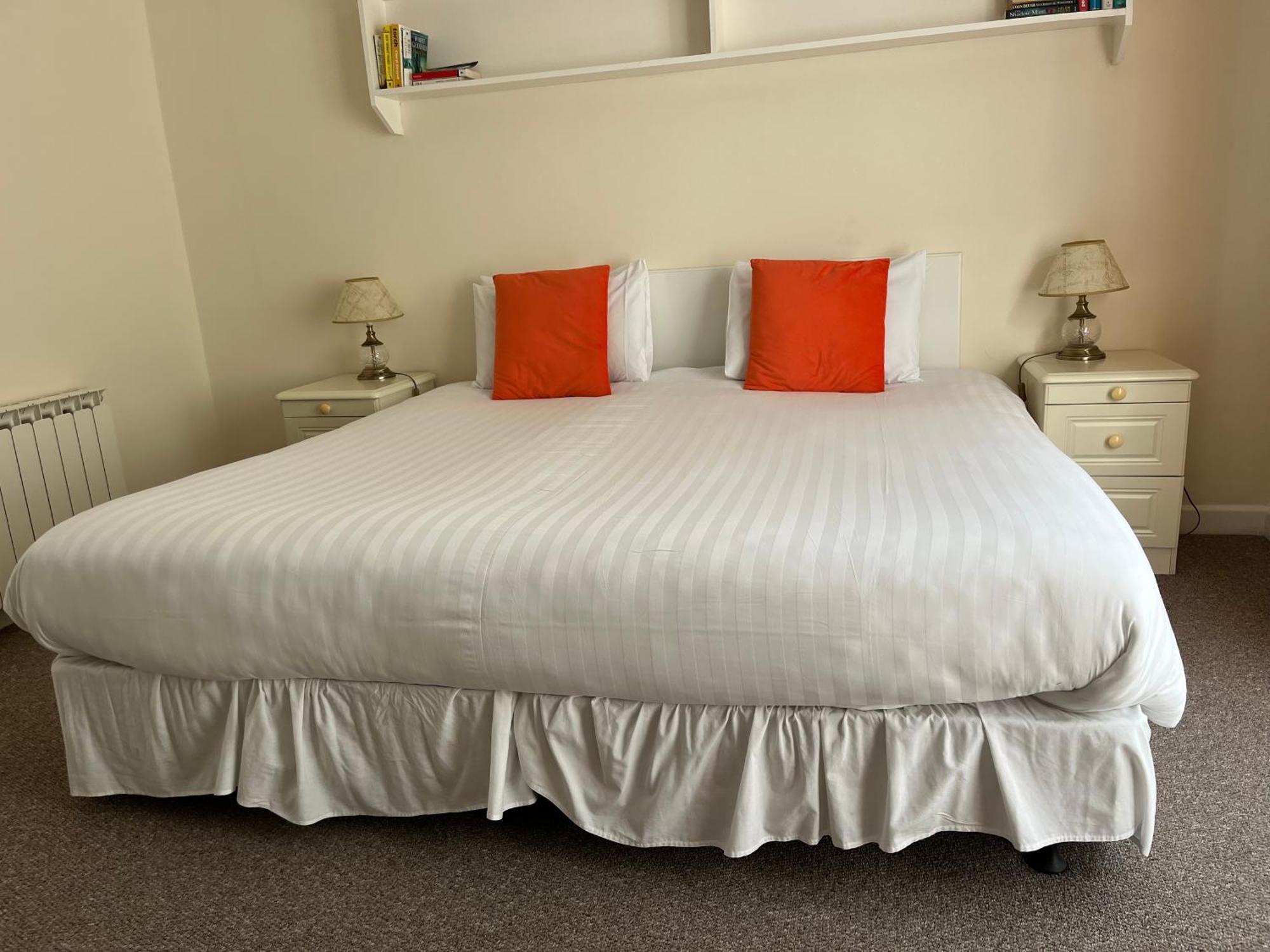 The Prince Of Wales Hotel St Ouen's 외부 사진