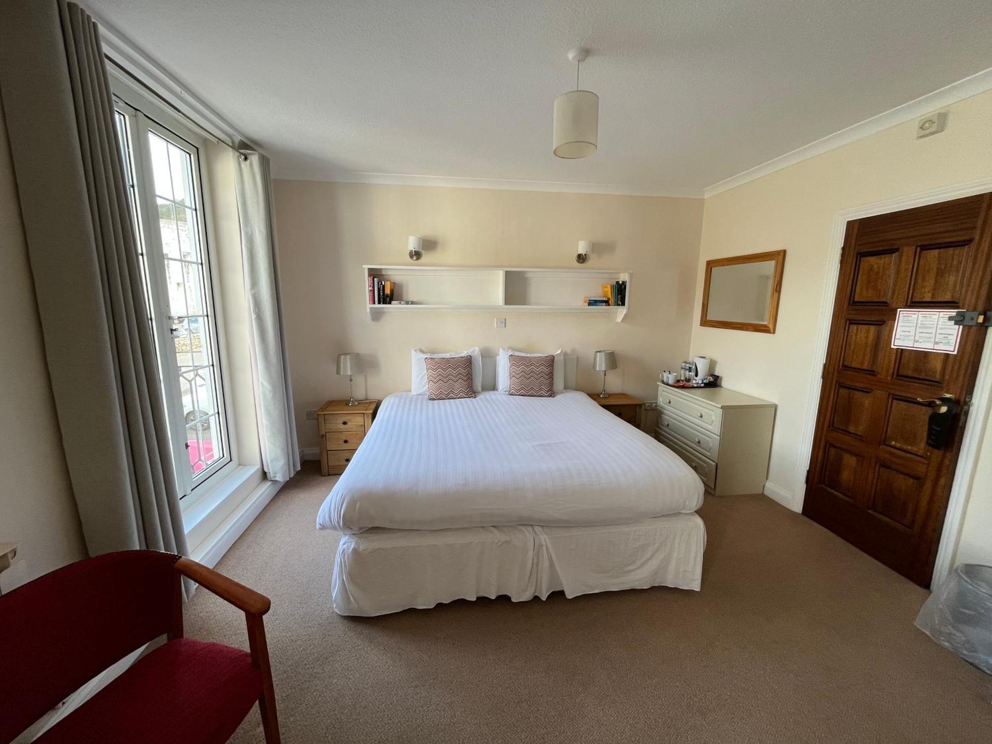 The Prince Of Wales Hotel St Ouen's 외부 사진