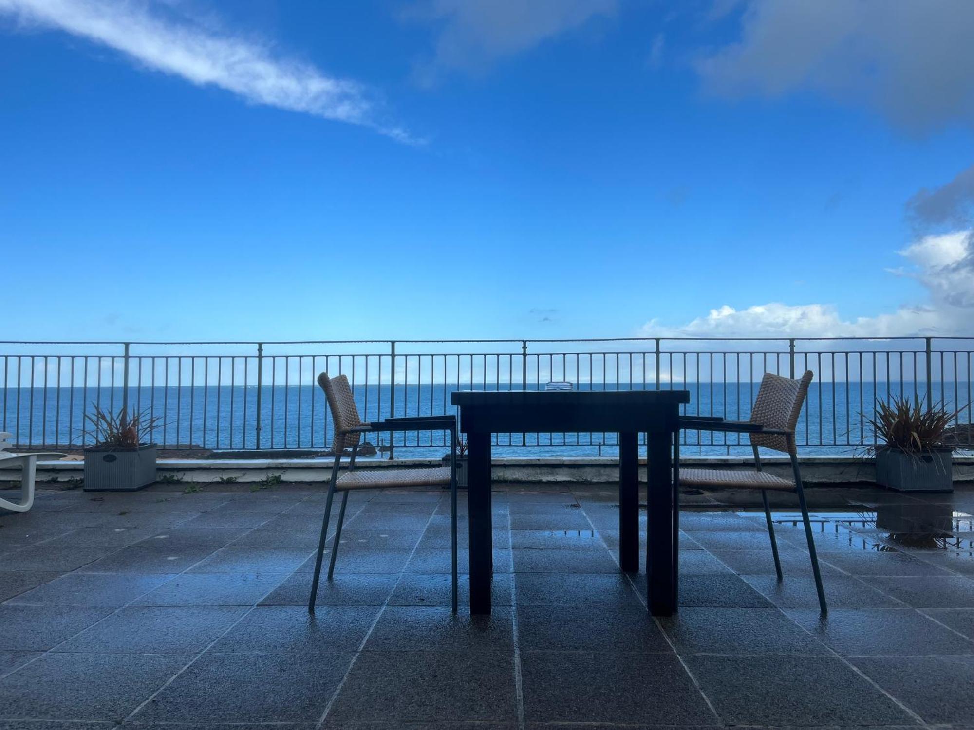 The Prince Of Wales Hotel St Ouen's 외부 사진