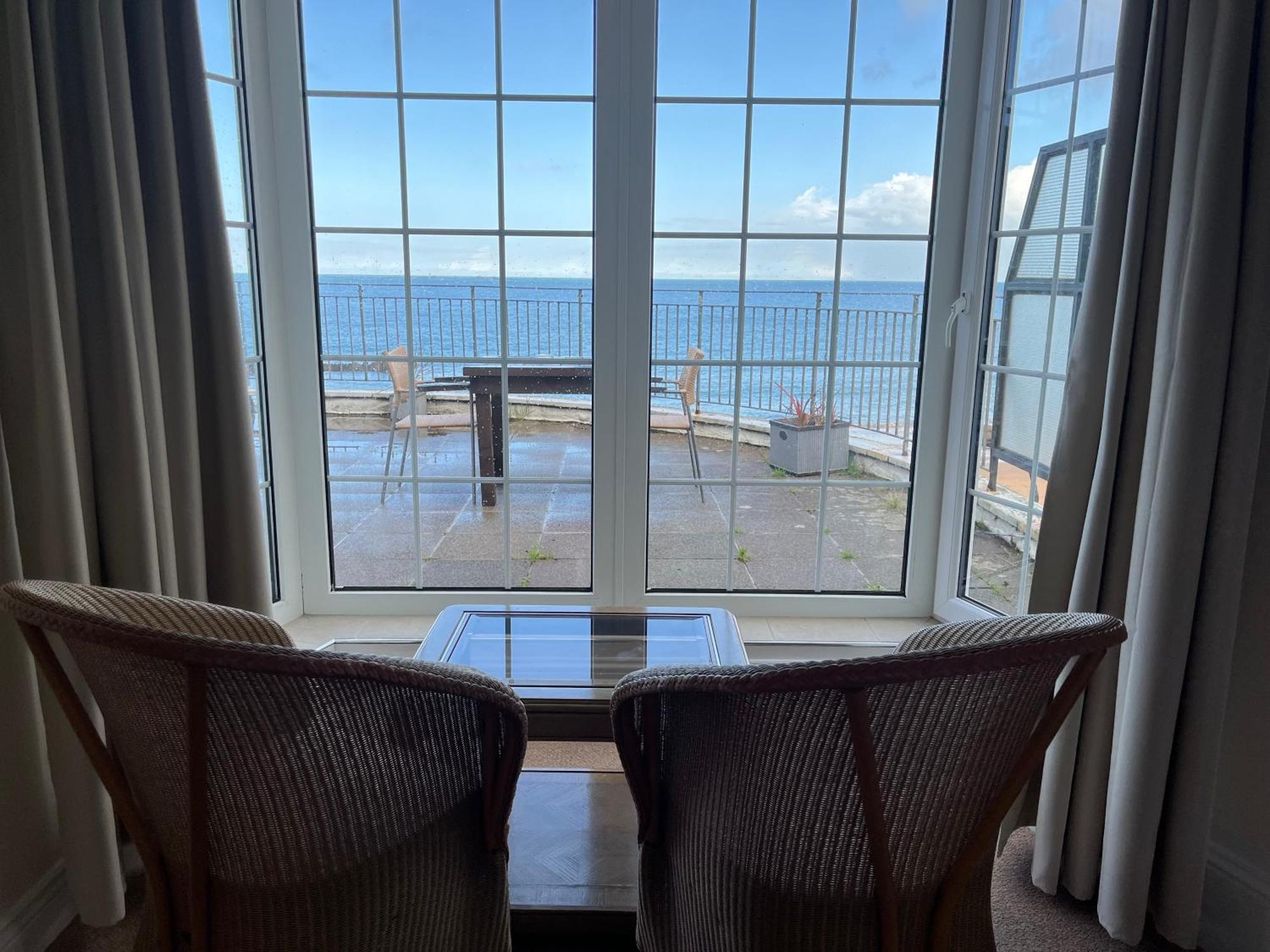 The Prince Of Wales Hotel St Ouen's 외부 사진