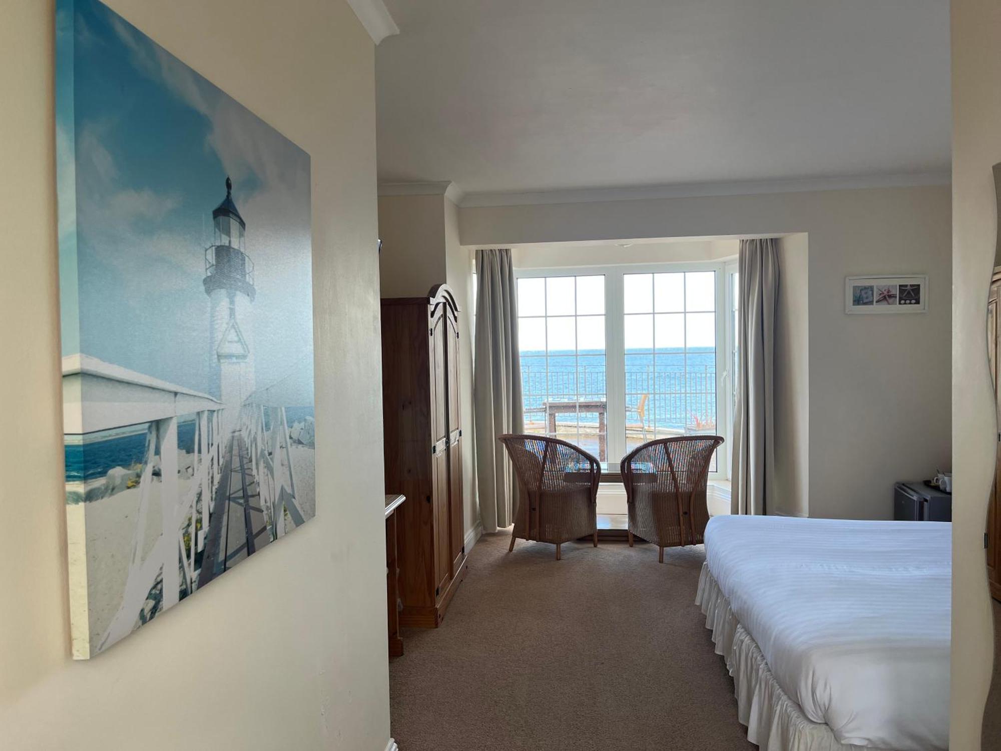 The Prince Of Wales Hotel St Ouen's 외부 사진