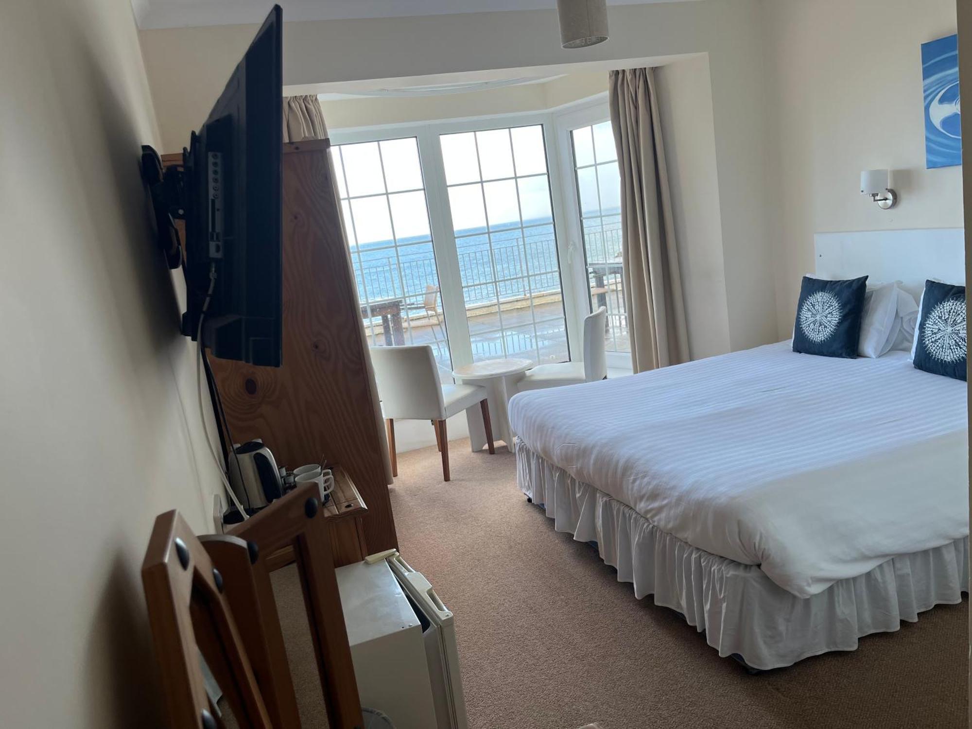 The Prince Of Wales Hotel St Ouen's 외부 사진