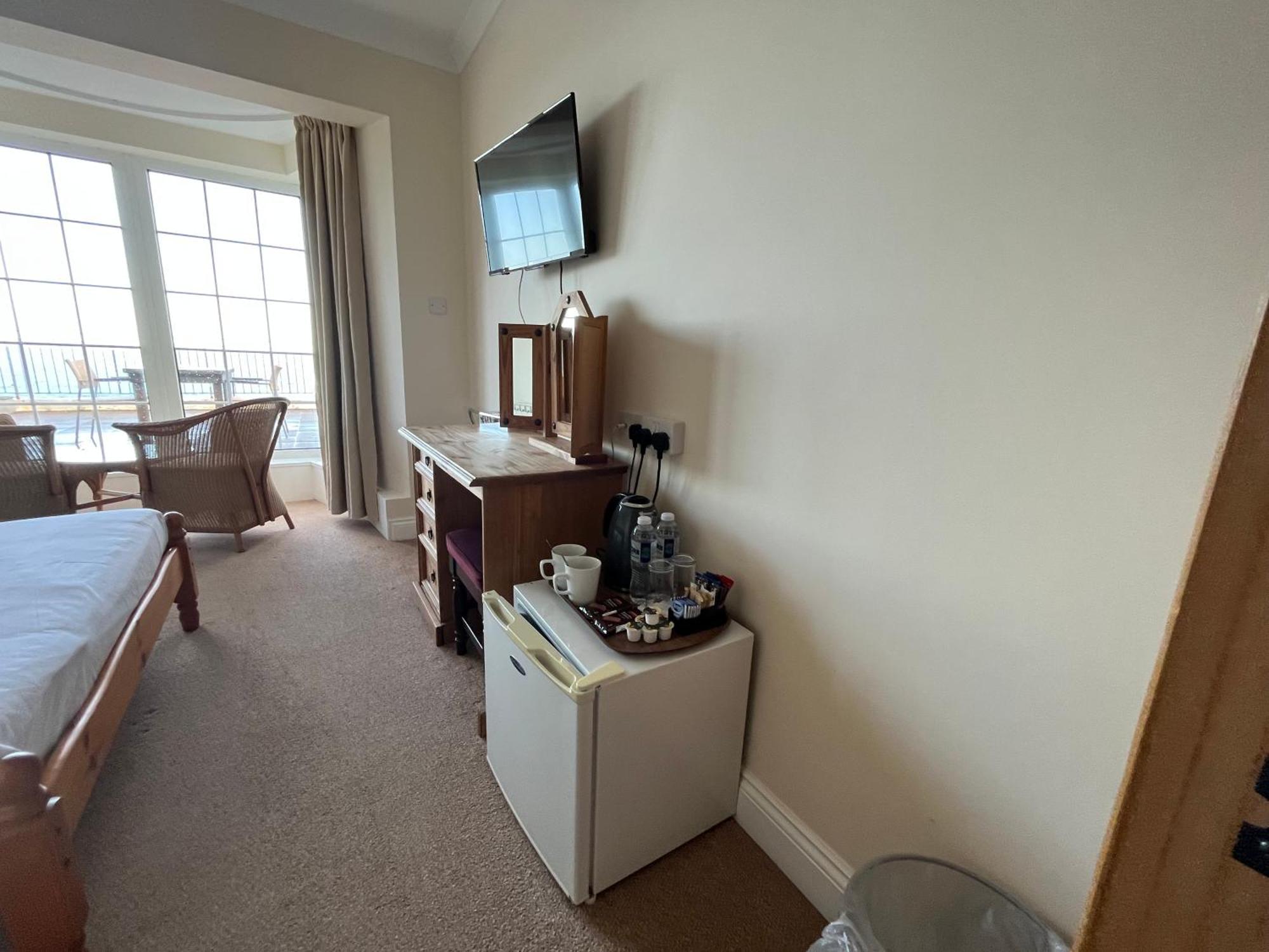 The Prince Of Wales Hotel St Ouen's 외부 사진