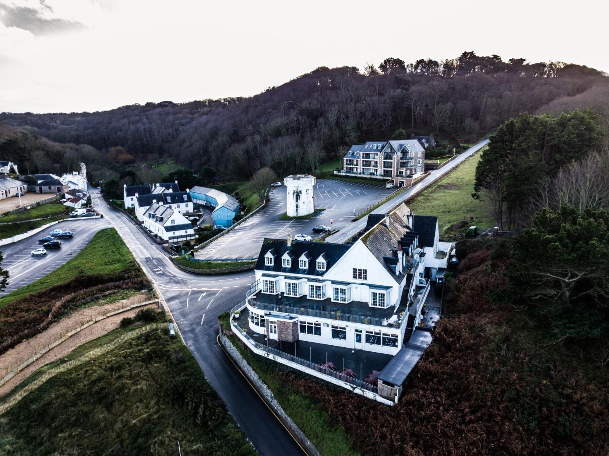 The Prince Of Wales Hotel St Ouen's 외부 사진