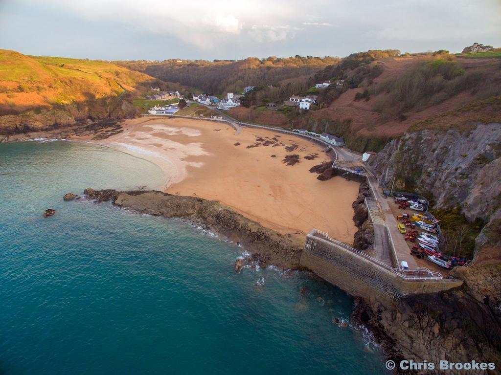 The Prince Of Wales Hotel St Ouen's 외부 사진